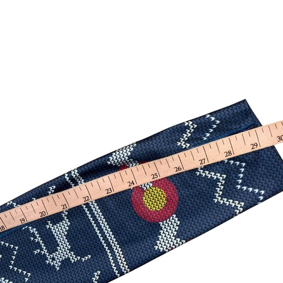 Colorado Threads Winter Christmas Leggings Blue Snow Print Women’s S Denver CO - Picture 4 of 6